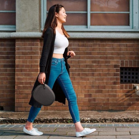 Pokrowiec Spigen Klasden Pouch Na Słuchawki Apple Airpods Max Charcoal Grey