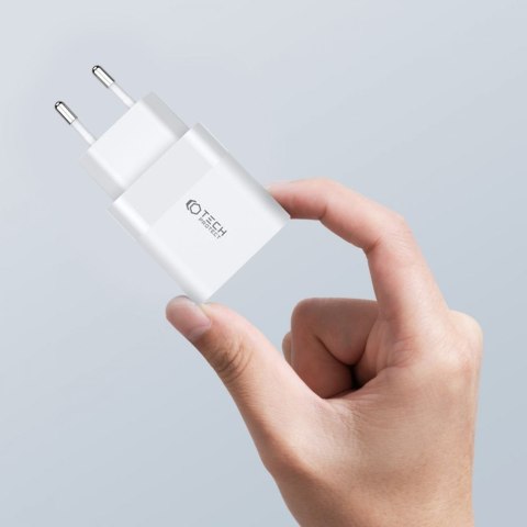 TECH-PROTECT C20W 2-PORT NETWORK CHARGER PD20W + LIGHTNING CABLE WHITE