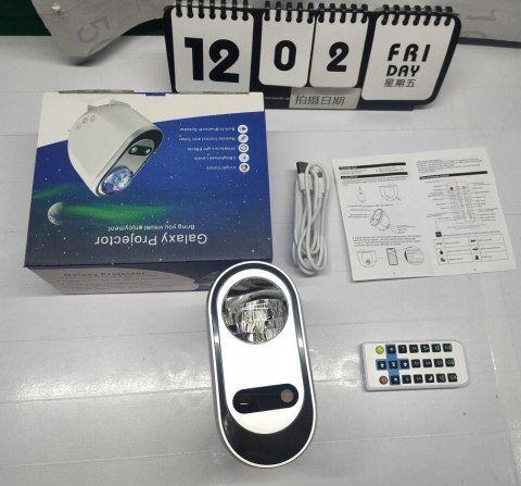 PROJEKTOR GWIAZD Dla Dzieci Lampka Nocna Rzutnik Led Laserowy Głośnik Pilot