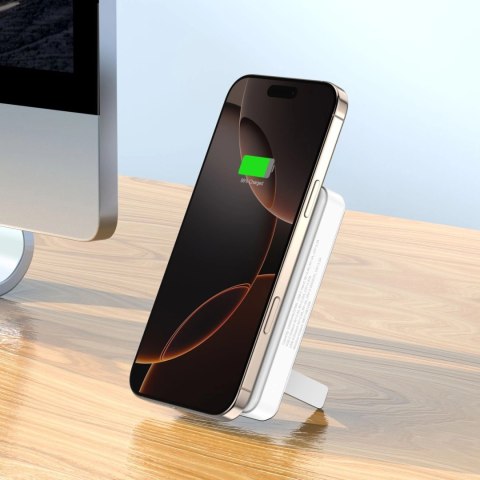 Powerbank Wozinsky WLWP-10KA0Y3WS 22,5W PD Qi2 10000 mAh, z podstawką, 1x USB-A, 1x USB-C - biały