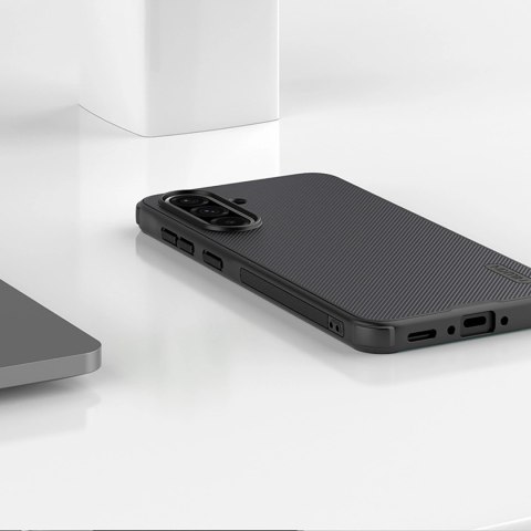Etui Nillkin Super Frosted Shield Pro na Samsung Galaxy A36 5G - czarne
