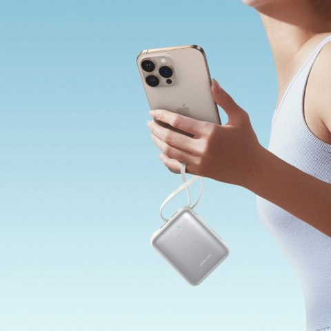 Powerbank Joyroom JR-PBF27 10000mAh 22.5W z wbudowanymi kablami USB-C i Lightning - biały