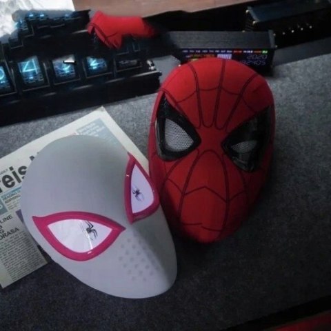 Maska SpiderMan Gwen Stacy Świecące Oczy Led COSPLAY Dla DZIECI i DOROSŁYCH