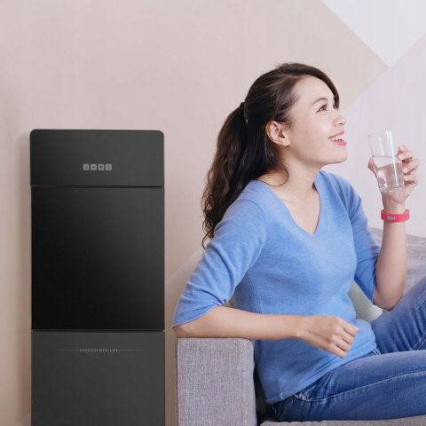 Elektryczny Dystrybutor Dozownik Wody Grzanie Chłodzenie Kompresor Automat