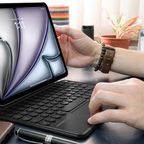 Etui z klawiaturą AMAZINGTHING Minimal Case Keylite Combo na iPad 11" 2025 - czarna