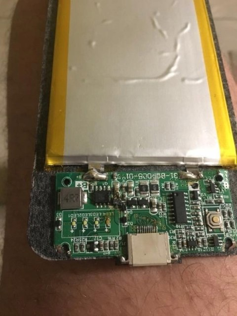 Etui z powerbankiem Baseus 3600mAh do iPhone 6/6s/7/8 Plus czarne