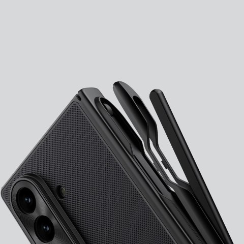 Etui Nillkin Super Frosted Shield Fold Magnetic na Samsung Galaxy Z Fold 7 kompatybilne z MagSafe z miejscem na S Pen - czarne