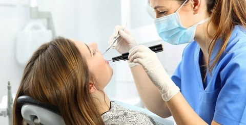 Profesjonalny Skaler Stomatologiczny do Zębów Ultradzwiękowy 4 Tryby Brader