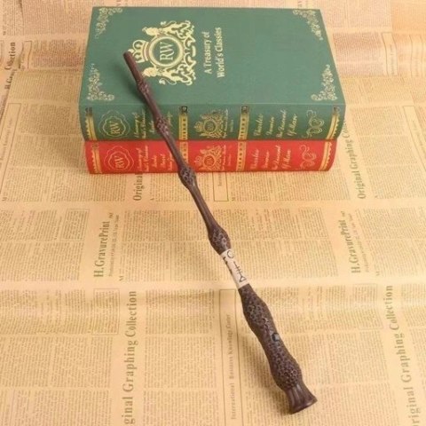 MAGICZNA RÓŻDŻKA Dumbledore HARRY Potter STRZELAJĄCA OGNIEM Magia PREZENT