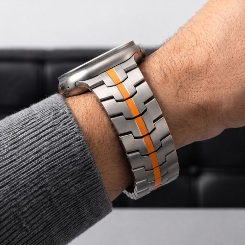 TECH-PROTECT STAINLESS APPLE WATCH 8 / 9 / 10 / 11 / 12 / SE / ULTRA (44 / 45 / 46 / 49 MM) TITANIUM/ORANGE